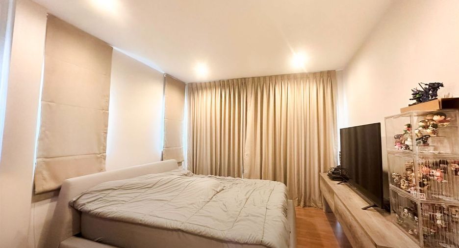 For sale 4 bedrooms house in Sai Mai, Bangkok