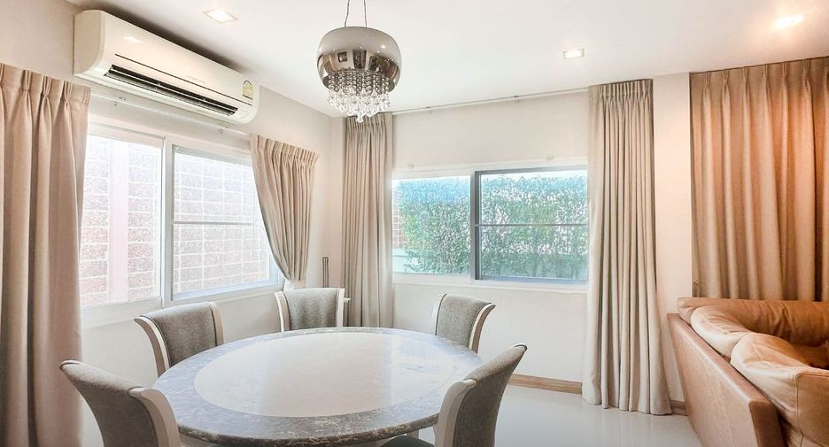 For sale 4 bedrooms house in Sai Mai, Bangkok