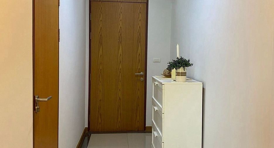 For rent and for sale 2 bedrooms condo in Phra Khanong, Bangkok