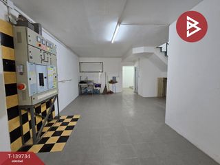 Casa adosada en venta de 3 habitaciones en Phra Samut Chedi, Samut Prakan