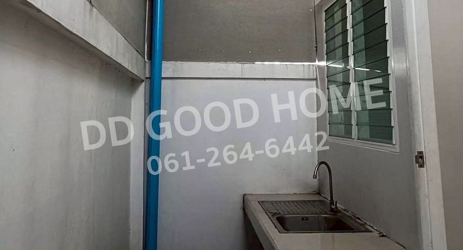 Продажа 2 спальни таунхаус в Nikhom Phatthana, Районг