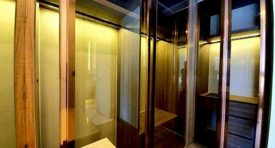 Condo en venta de 2 habitaciones en Khlong Toei, Bangkok