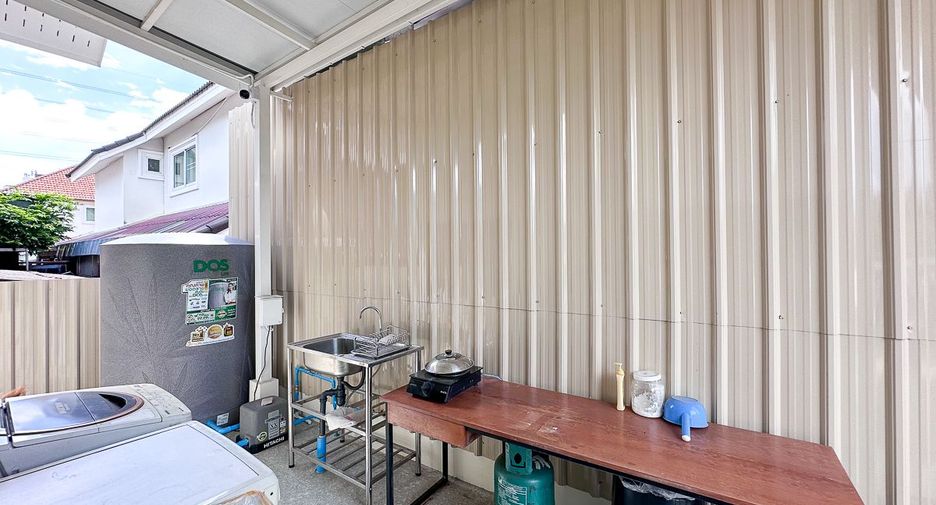 For rent and for sale 2 bedrooms house in Mueang Chiang Mai, Chiang Mai