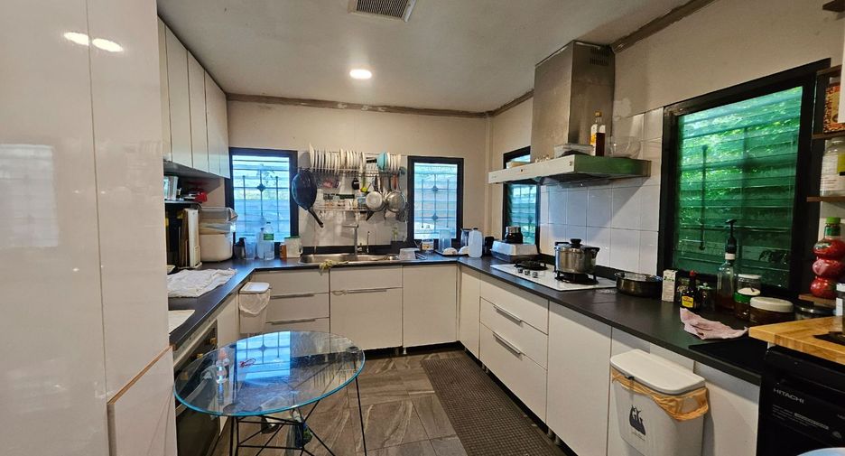 For sale 4 bedrooms house in Bang Bua Thong, Nonthaburi