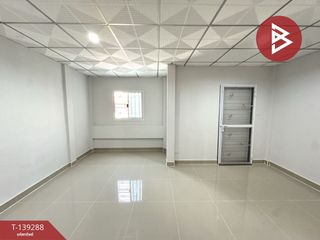 For sale 3 bedrooms townhouse in Lat Lum Kaeo, Pathum Thani