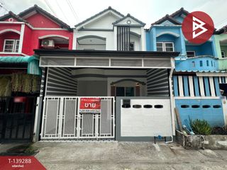 For sale 3 bedrooms townhouse in Lat Lum Kaeo, Pathum Thani