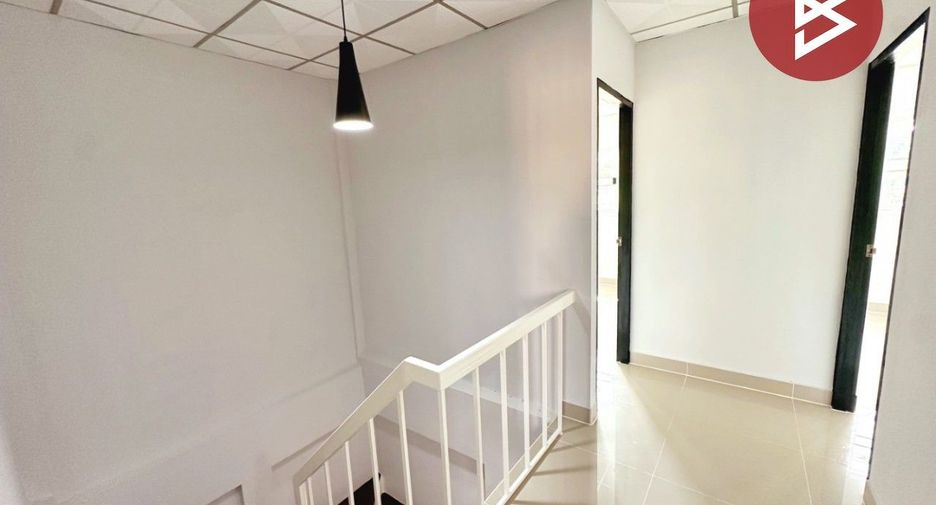Продажа 3 спальни таунхаус в Lat Lum Kaeo, Патумтани