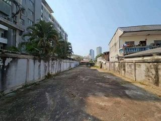 Продажа Участок в Si Racha, Чонбури