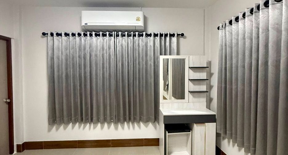 For rent 3 bedrooms house in Don Mueang, Bangkok