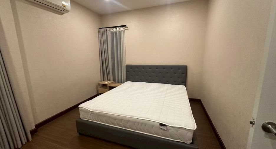 Haus zur Miete mit 4 Zimmer in Bang Phli, Samut Prakan