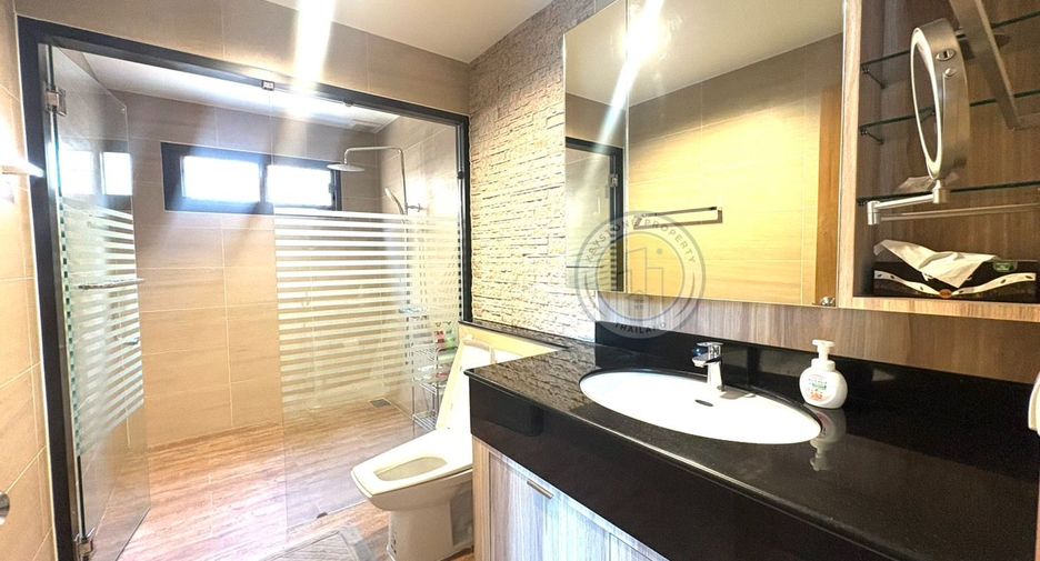 Villa zur Miete und zum Kauf mit 4 Zimmer in East Pattaya, Pattaya