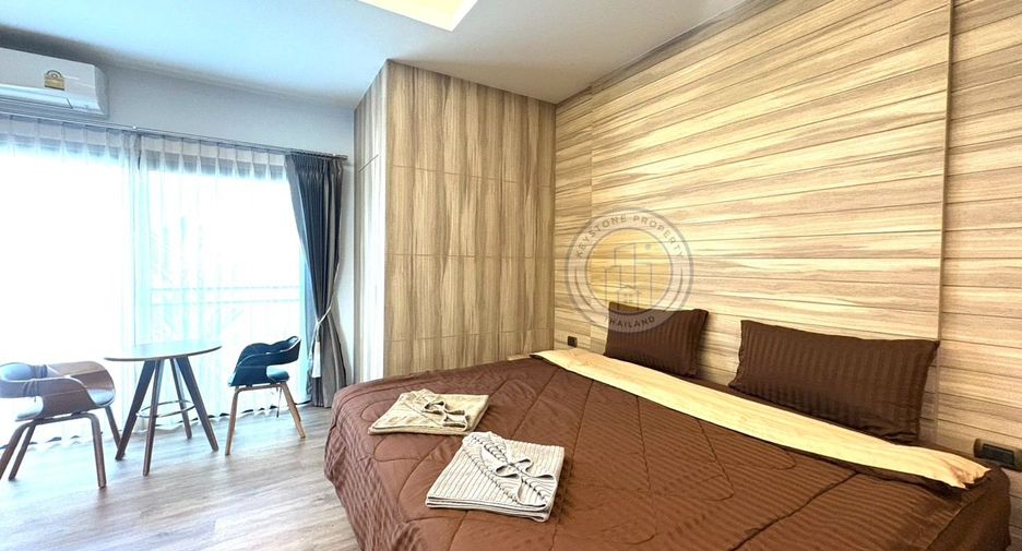 Villa zur Miete und zum Kauf mit 4 Zimmer in East Pattaya, Pattaya