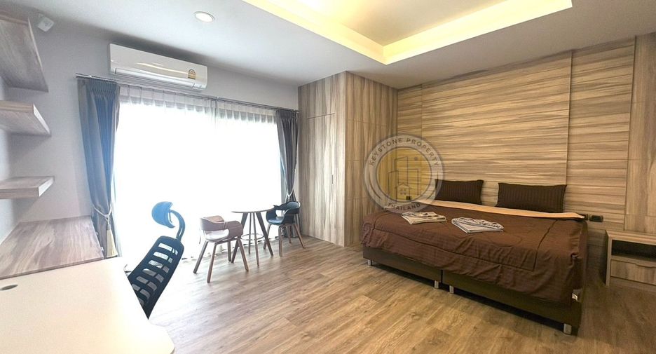 Villa zur Miete und zum Kauf mit 4 Zimmer in East Pattaya, Pattaya