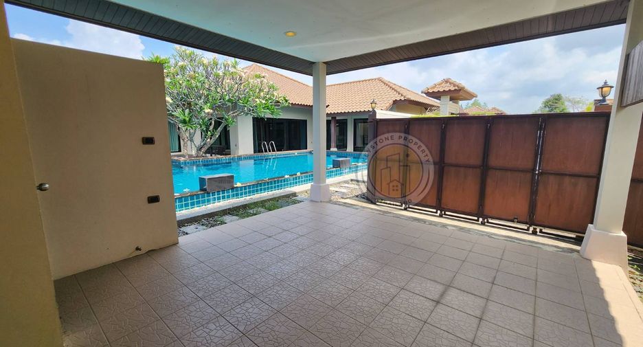 Villa zur Miete und zum Kauf mit 4 Zimmer in East Pattaya, Pattaya