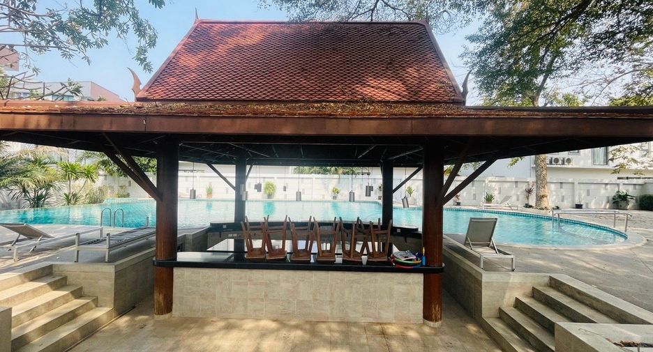 For rent and for sale 2 bedrooms condo in Jomtien, Pattaya