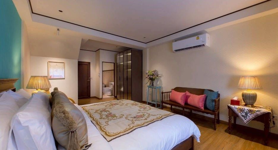 For rent 4 bedrooms townhouse in Mueang Chiang Mai, Chiang Mai