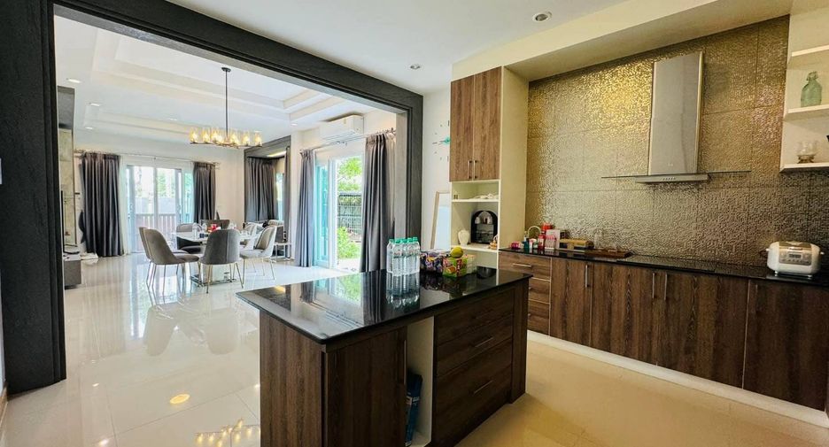 For sale 4 bedrooms house in Hang Dong, Chiang Mai