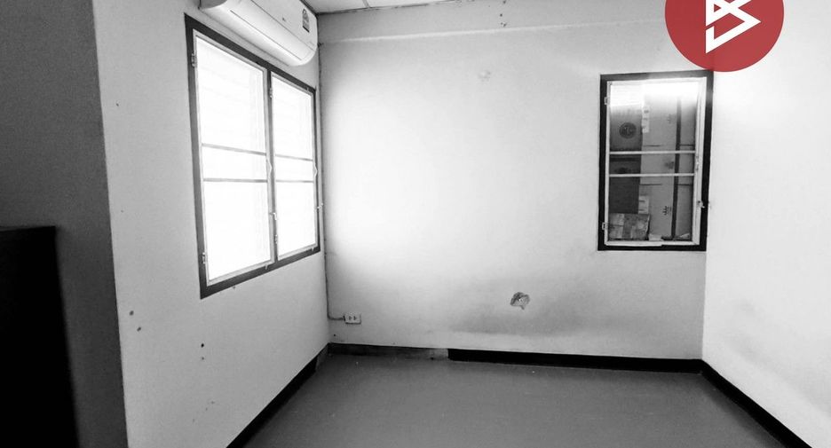 For sale 2 bedrooms house in Mueang Uttaradit, Uttaradit