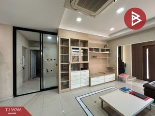 Casa en venta de 5 habitaciones en Prawet, Bangkok