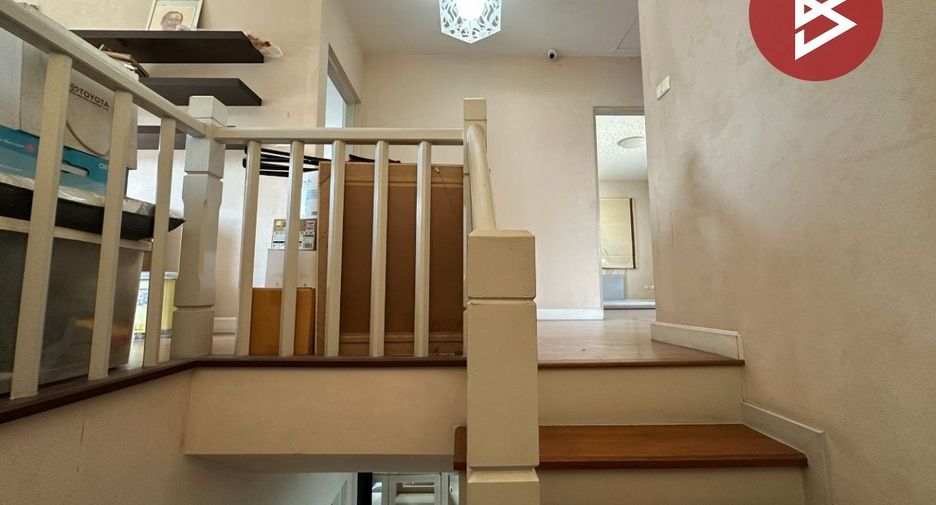 For sale 5 bedrooms house in Prawet, Bangkok