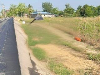 For sale land in Si Maha Phot, Prachin Buri