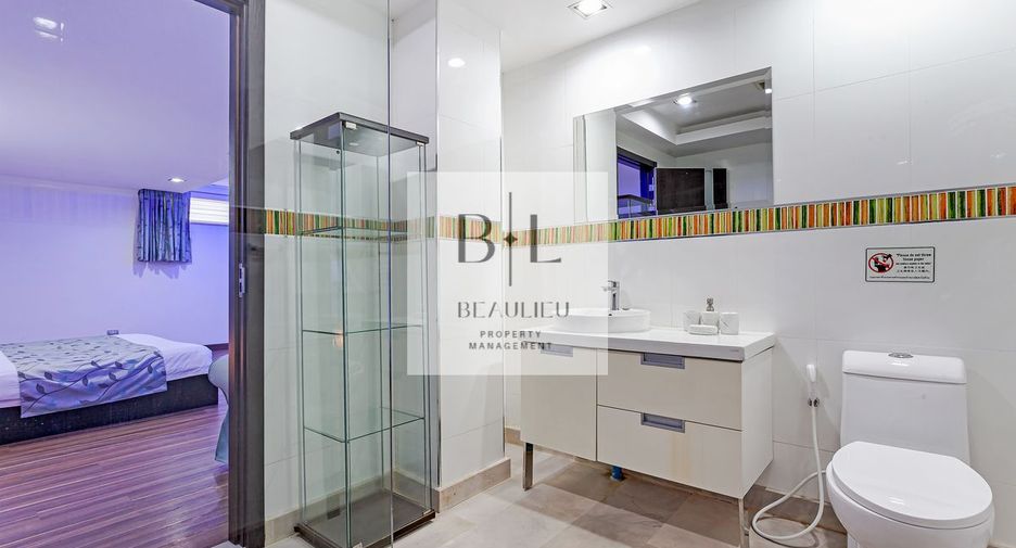 À louer et à vendre 4 chambres maison à Pratumnak, Pattaya