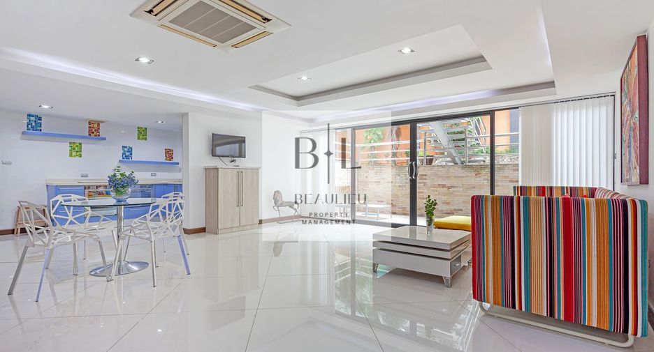 À louer et à vendre 4 chambres maison à Pratumnak, Pattaya