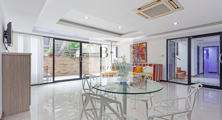 À louer et à vendre 4 chambres maison à Pratumnak, Pattaya