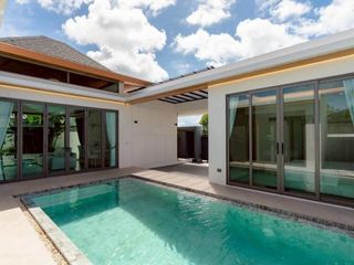 For rent 3 bedrooms villa in Mueang Phuket, Phuket