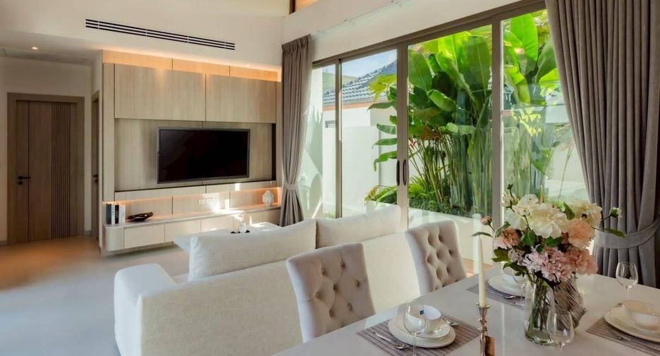 For rent 3 bedrooms villa in Mueang Phuket, Phuket