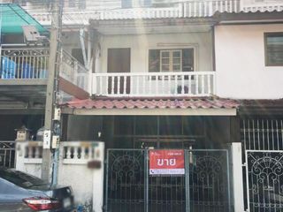 Reihenhaus zum Kauf mit 4 Zimmer in Thung Khru, Bangkok