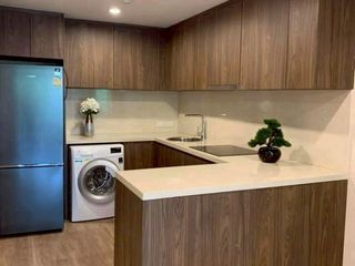 Condo en alquiler de 2 habitaciones en Pathum Wan, Bangkok