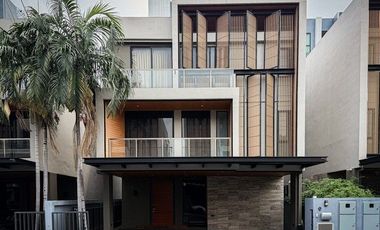 À louer et à vendre 4 chambres maison à Lak Si, Bangkok