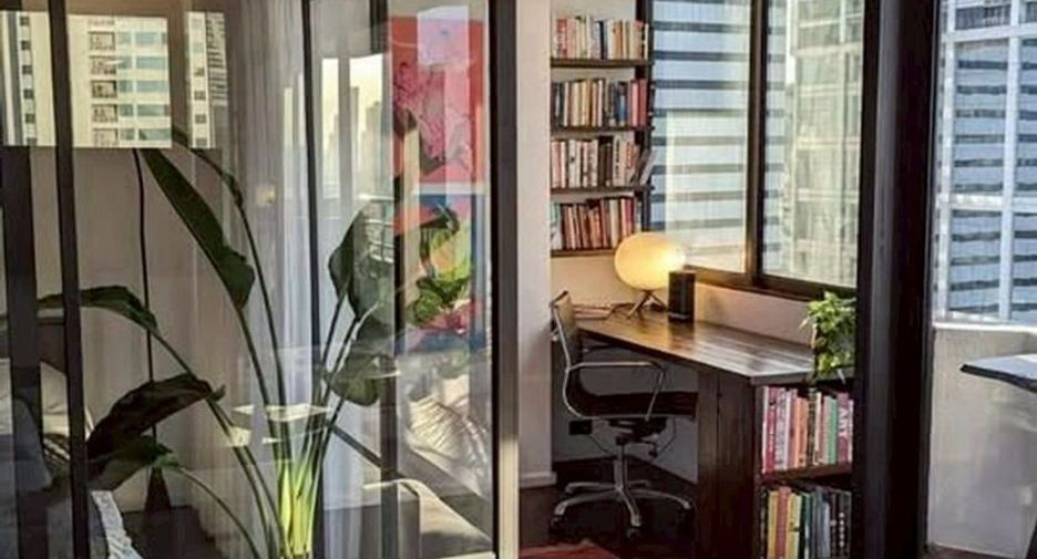 For sale 2 bedrooms condo in Khlong Toei, Bangkok
