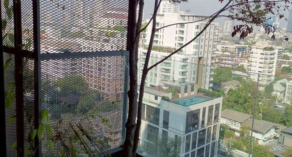 For rent 2 bedrooms condo in Watthana, Bangkok