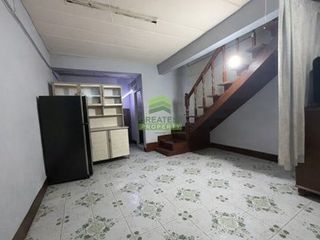 Casa adosada en venta de 2 habitaciones en Lam Luk Ka, Pathum Thani