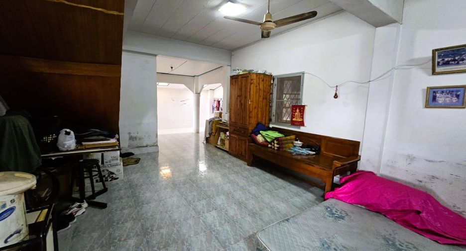 Reihenhaus zum Kauf mit 5 Zimmer in Nong Khaem, Bangkok