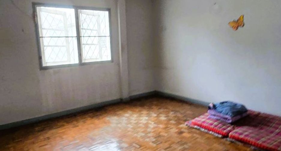 Reihenhaus zum Kauf mit 5 Zimmer in Nong Khaem, Bangkok