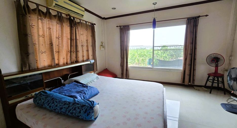 Reihenhaus zum Kauf mit 5 Zimmer in Nong Khaem, Bangkok