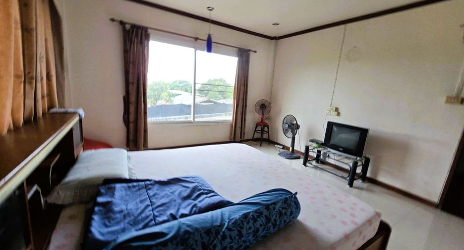 Reihenhaus zum Kauf mit 5 Zimmer in Nong Khaem, Bangkok