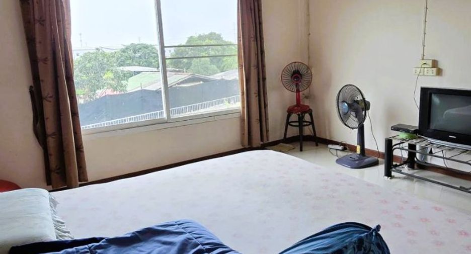 Reihenhaus zum Kauf mit 5 Zimmer in Nong Khaem, Bangkok