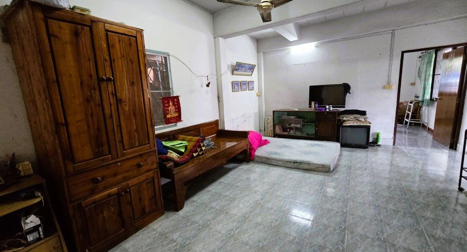Reihenhaus zum Kauf mit 5 Zimmer in Nong Khaem, Bangkok