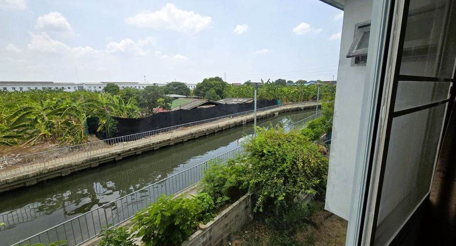 Reihenhaus zum Kauf mit 5 Zimmer in Nong Khaem, Bangkok