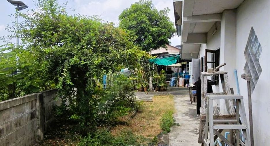 Reihenhaus zum Kauf mit 5 Zimmer in Nong Khaem, Bangkok