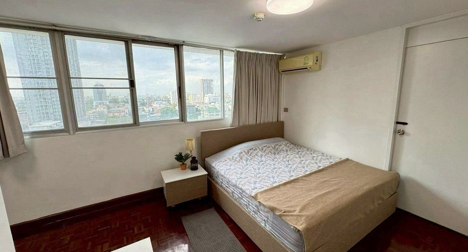 For sale 2 bedrooms condo in Watthana, Bangkok