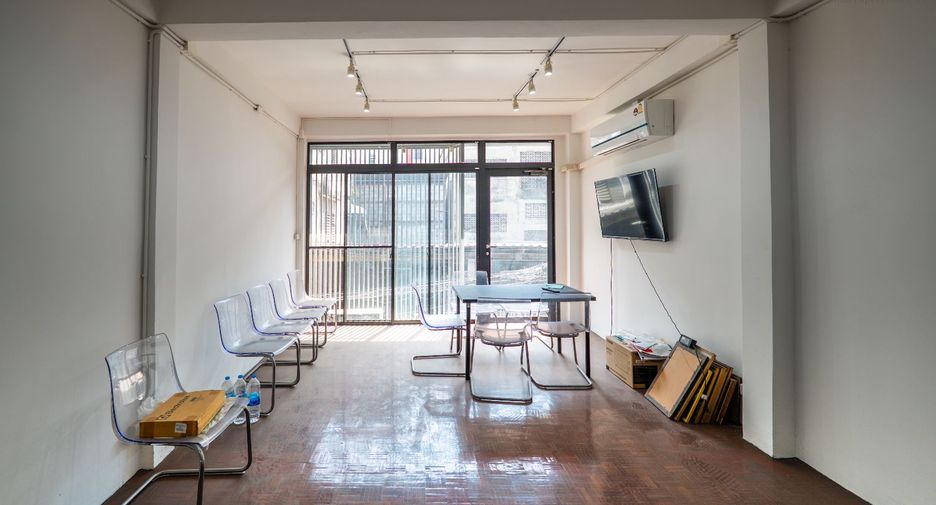 Büro zum Kauf in Yan Nawa, Bangkok