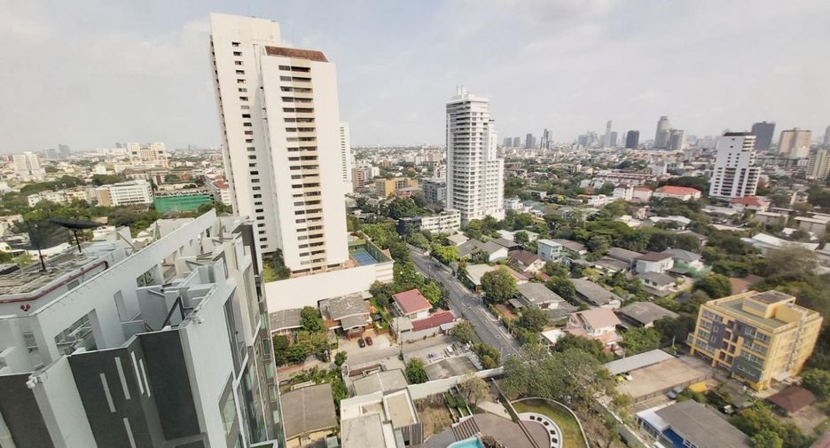 For sale 1 bed condo in Watthana, Bangkok