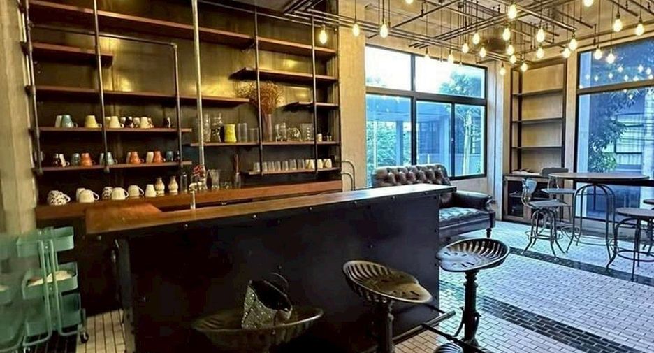 For rent and for sale retail Space in Wang Thonglang, Bangkok