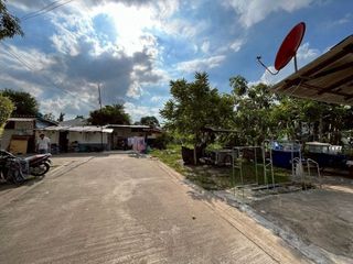 出售 土地 在 Khlong Toei, 曼谷
