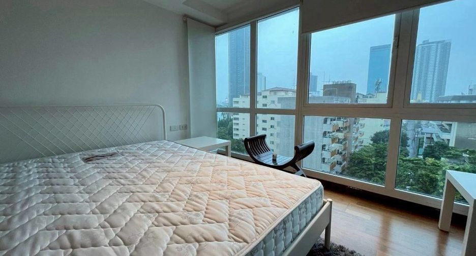 For rent 3 bedrooms condo in Watthana, Bangkok